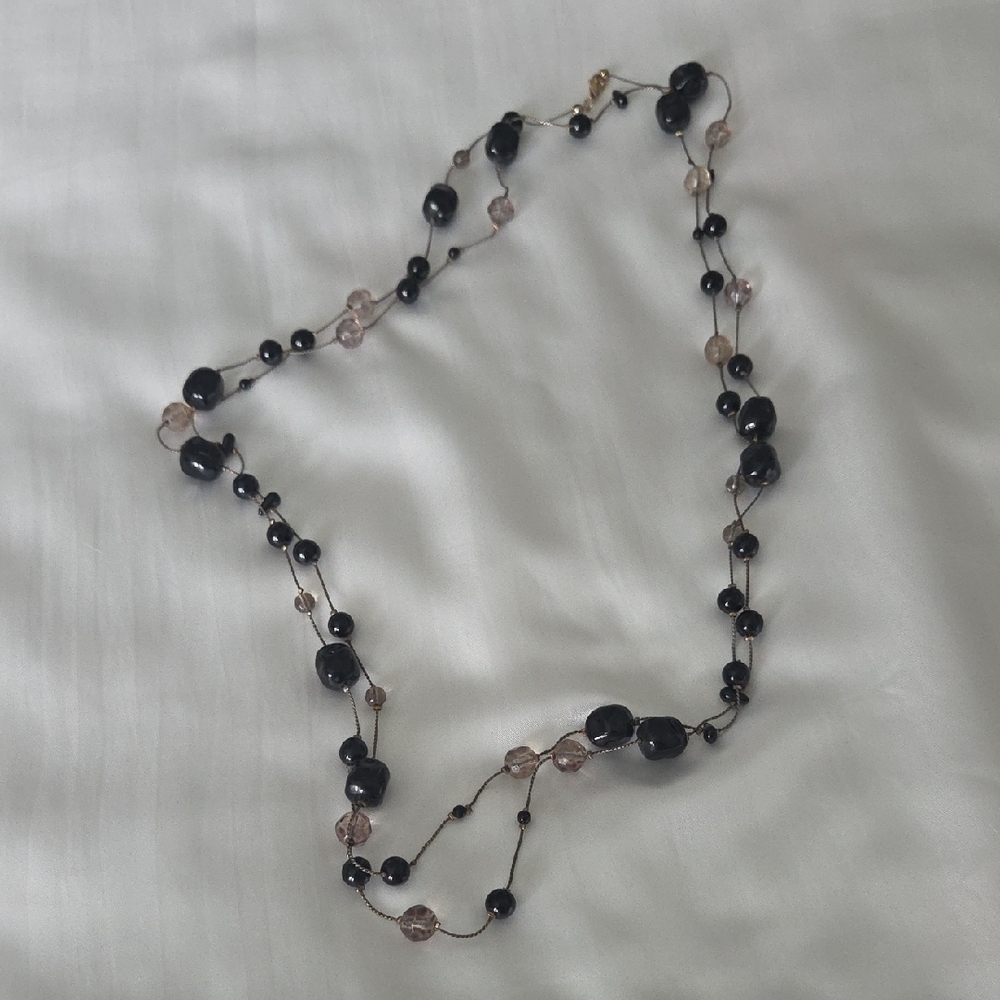 Elegant Black and Pink Beaded Necklace